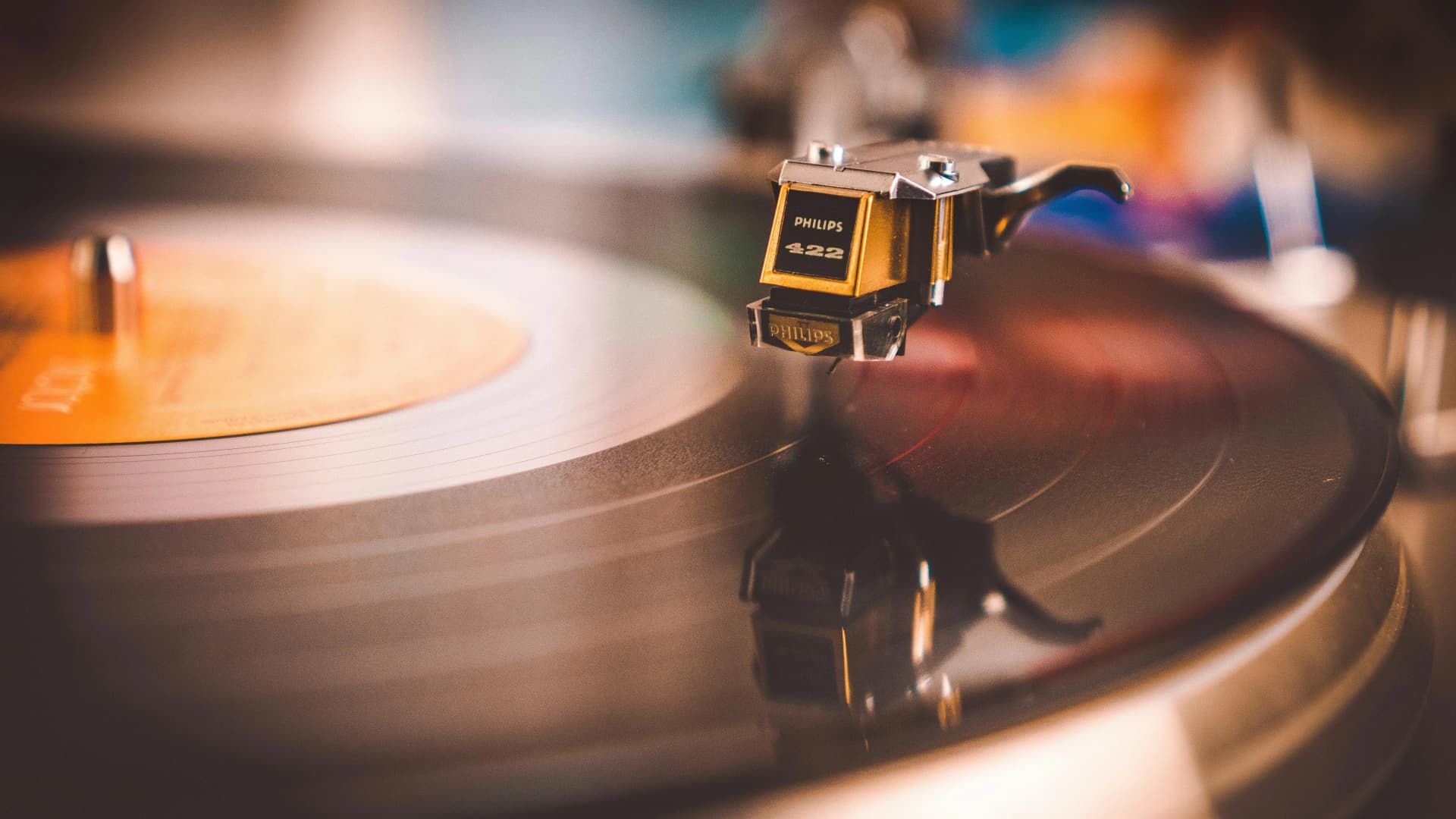 Illustration for Best Turntables Under £200