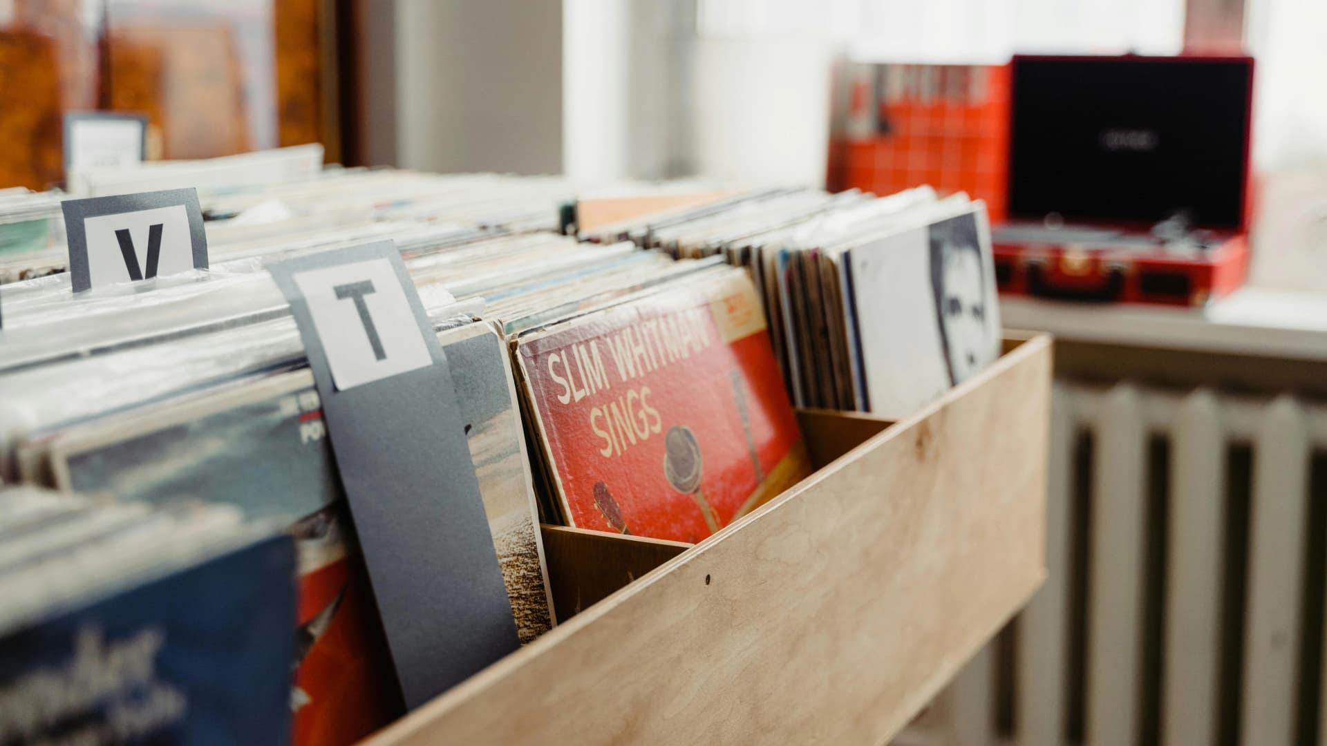 Crosley vs Audio-Technica UK 2026 | £90 vs £120 Compared